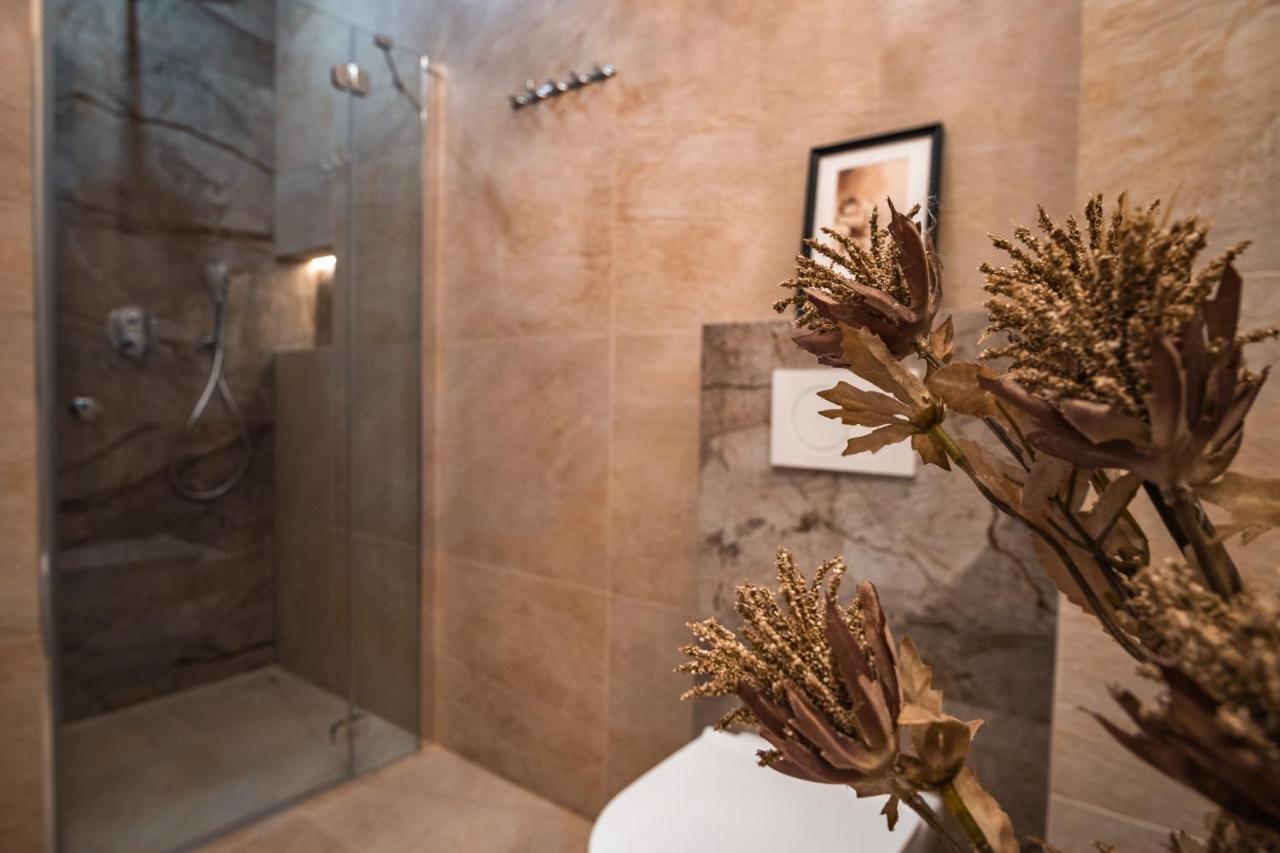 Luxury Apartment St. Sebastian Krakau Buitenkant foto